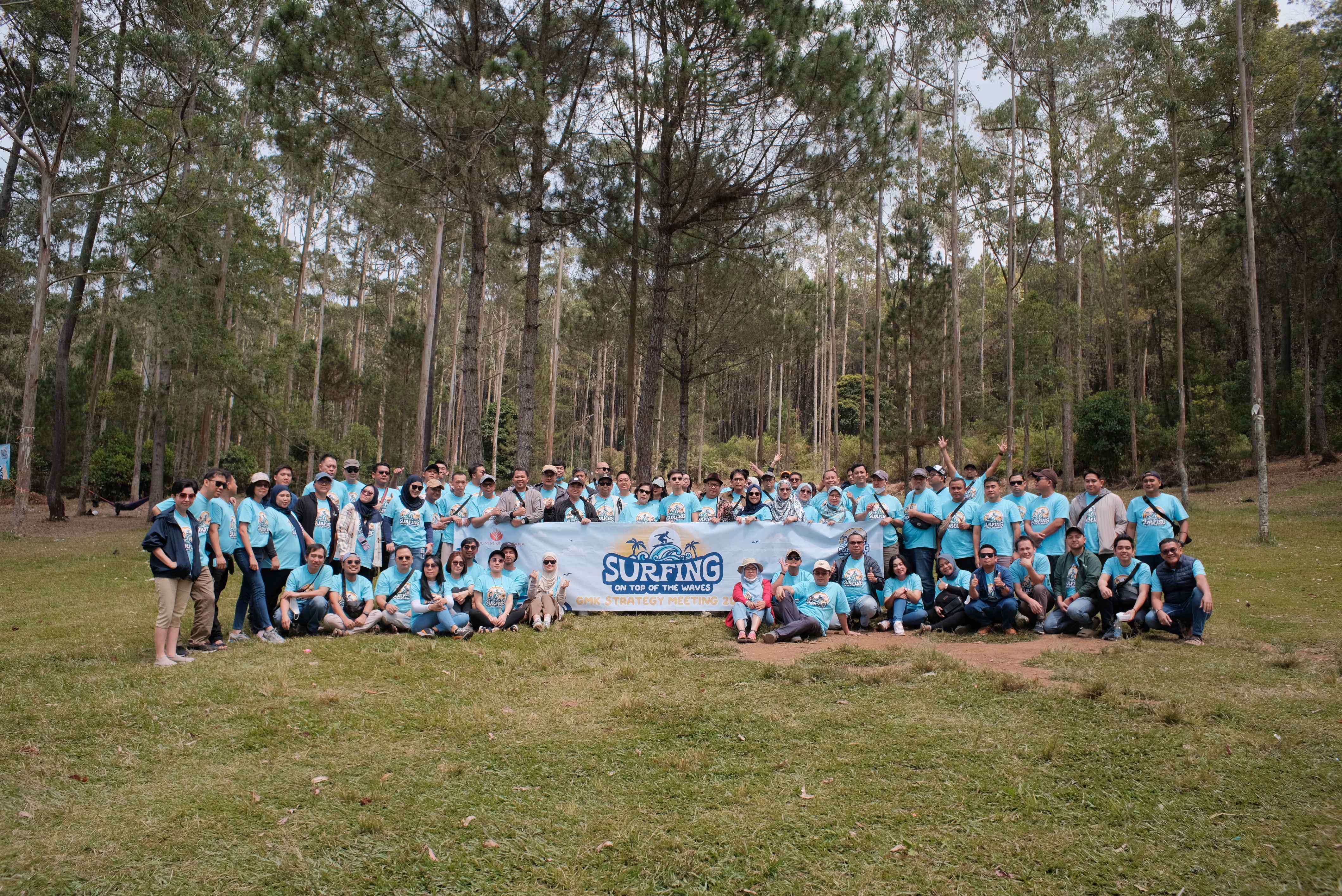 Api unggun malam hari