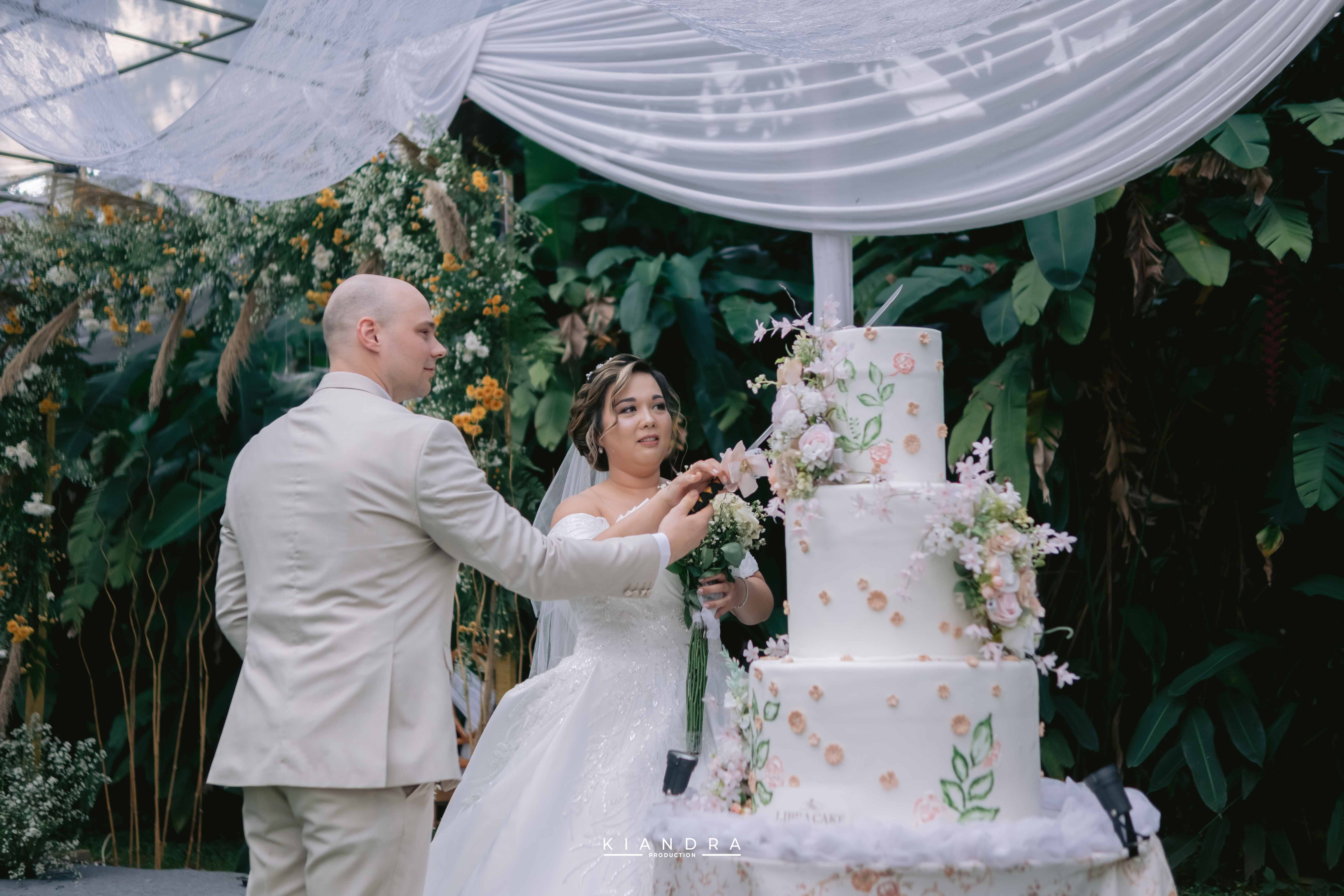 First dance mempelai